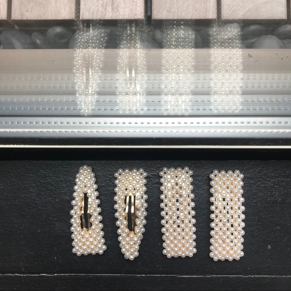 X4 Faux Pearl Beaded Snap Closure Hair Barrettes - Picture 2 of 4